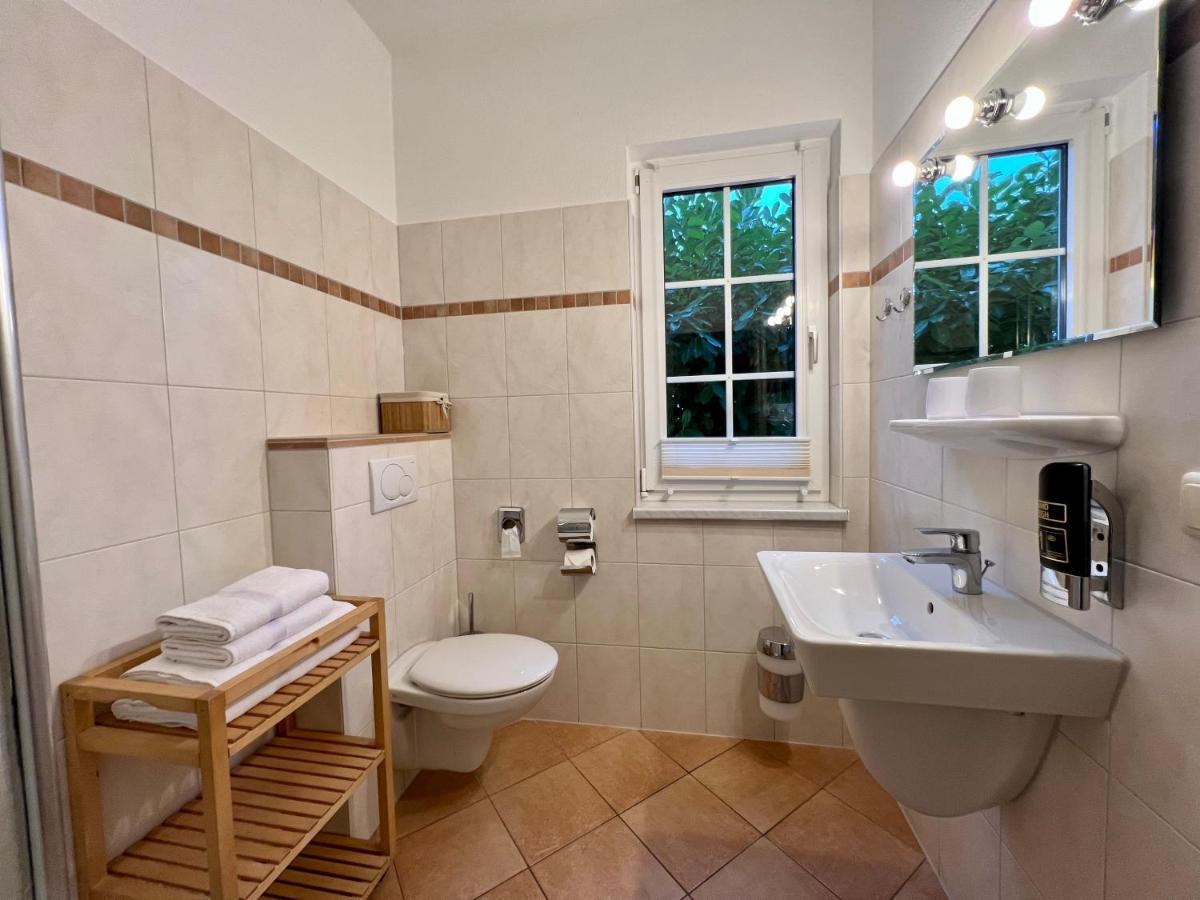 Haus Nordlicht Hotel Ahrenshoop Buitenkant foto